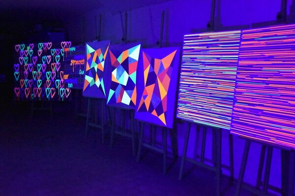 Astrid Stoeppel in the Studio: Ausstellung "Blacklights" Germany 2018