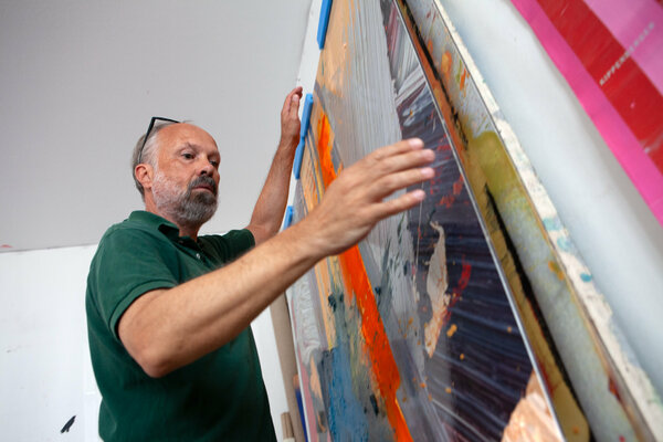 Peter Vahlefeld in the Studio: Studio Berlin