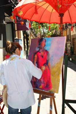Marina Del Pozo in the Studio: Painting on the street