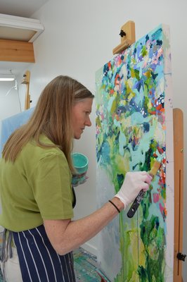Claire Desjardins im Studio