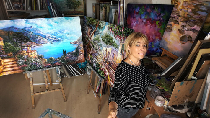 Viktoria Lapteva in the Studio