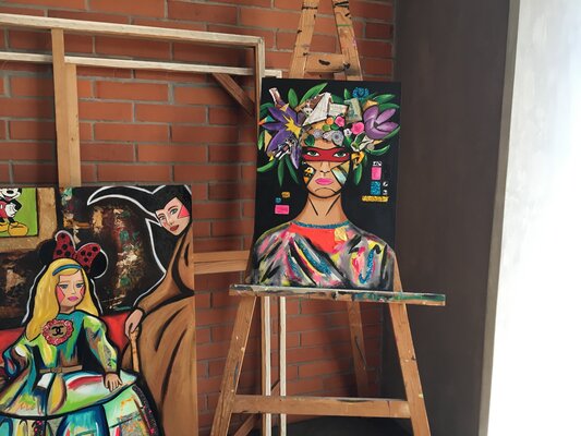 Cinthya Picazo in the Studio: Obras de diferentes series convergen para darle unidad a mi estilo.