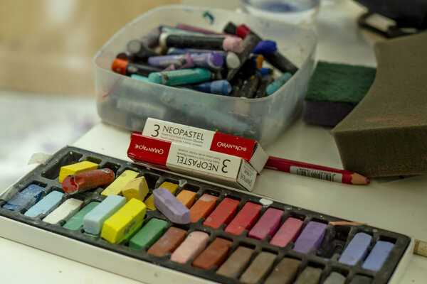 Jelena Antic in the Studio: pastels