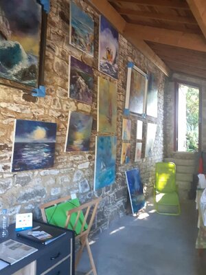 Beatrice Van Ez-Le Perru in the Studio: Dans mon atelier / exposition d'été rue Toulifo à Pont Aven France