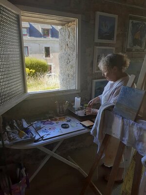 Beatrice Van Ez-Le Perru in the Studio: Dans mon atelier d'été rue Toulifo à Pont Aven France