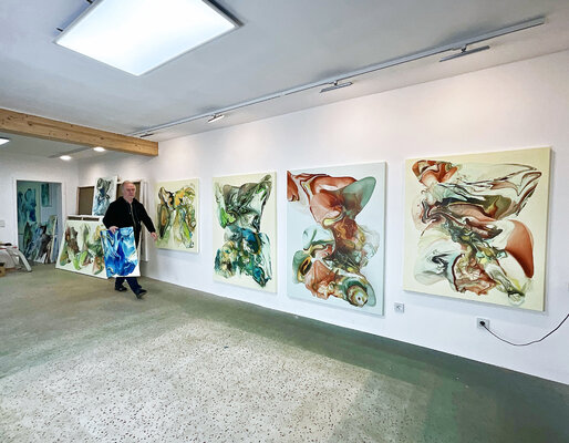 Fintan Whelan in the Studio: Preparing some of my latest canvases for photo shooting...