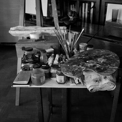 Lisbeth Buonanno in the Studio: ma table de travail et mes pigments