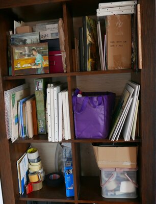 Lisbeth Buonanno in the Studio: rangement et materiel pour exposer