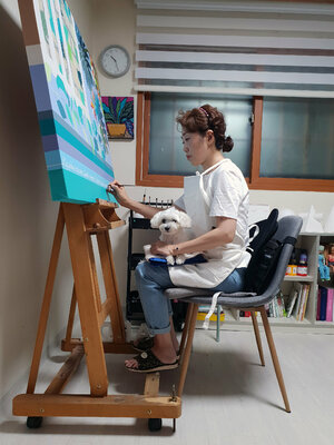 Mia Kim in the Studio
