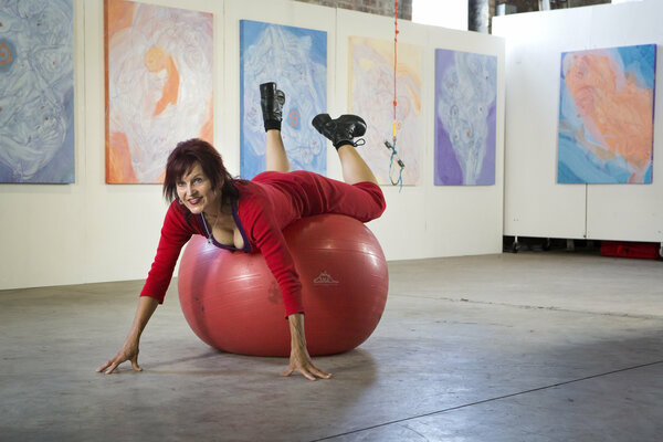 Sol KJOK in the Studio: Having a ball in my studio. Many thanks to my dear friend Gisella for a fun photo shoot: © Gisella Sorrentino/Gaze Photography 2020