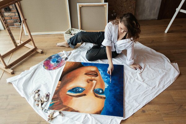 Anna Briukhovetska in the Studio