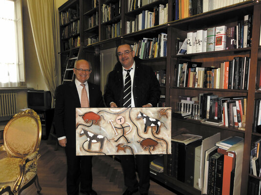 Andrea Benetti in the Studio: Andrea Benetti con Louis Godart al Quirinale (sede della Presidenza della Repubblica Italiana), in occasione dell'acquisizione di un'opera di Benetti nella Collezione del Quirinale