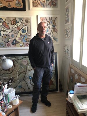 Andrea Benetti in the Studio: Andrea Benetti nel suo studio a Bologna