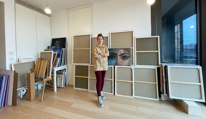 Anna Miklashevich in the Studio