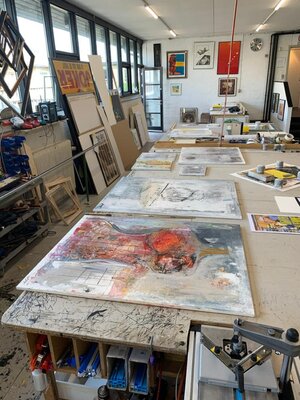 Gazvani Art in the Studio