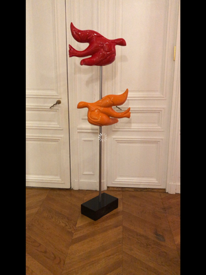 Nouna in the Studio: Les ailes de la paix  sculpture ( résine orange et résine rouge  ) a été sélectionnee pour la prochaine expo    Au Salon D‘automne  2020