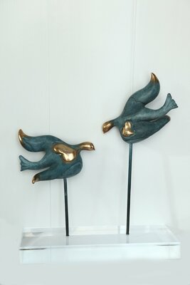 Nouna in the Studio: "LES AILES DE LA PAIX "  BRONZE NUMEROTE