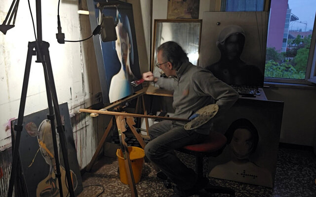 Stefano Mazzolini in the Studio