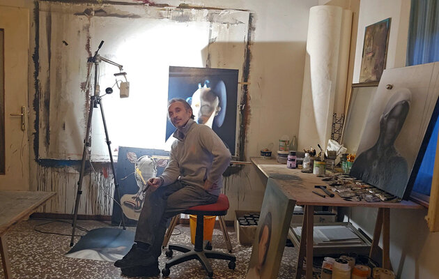 Stefano Mazzolini in the Studio