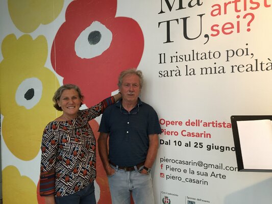 Piero Casarin in the Studio: In questa foto sono con la mia amata all'inaugurazione della mia Mostra "MA TU, che artista sei? a Treviso mia città natale