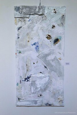 Antonio Lucarelli in the Studio: Una tela esposta alla Galleria Wikiarte