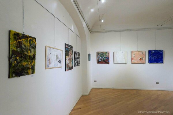 Antonio Lucarelli in the Studio: Galleria Wikiarte