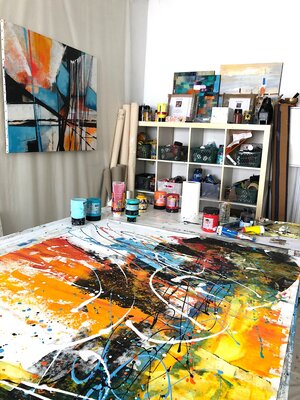Dam Domido in the Studio: L'atelier, lumière intense et matinale...