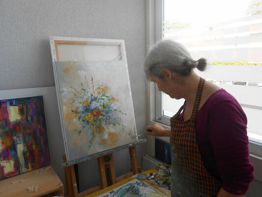 Axelle Bosler in the Studio: Le moment de la signature ...