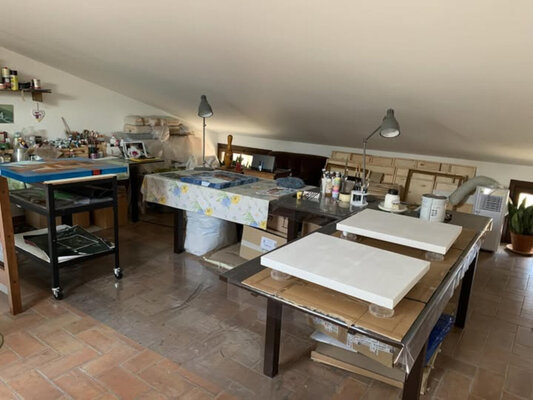 Roberto Re in the Studio: imprimitura delle mie opere in legno