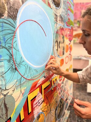 María Burgaz in the Studio