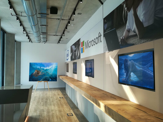 Marco Busoni in the Studio: Featured artist at Urban Blue City event at the Microsoft house of Milan