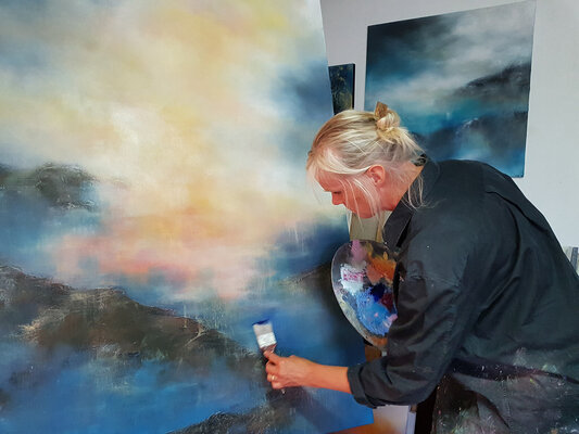 Siri Knoepffler in the Studio