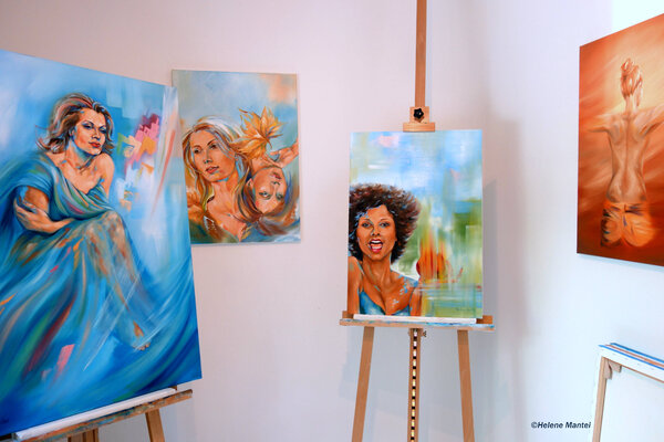 Helene Mantei in the Studio: Frauenpower - Women´s power