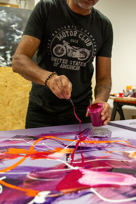 Paresh Nrshinga im Studio: large new abstracts