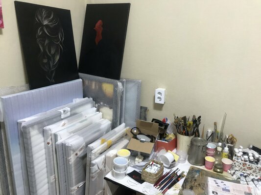 ransoo kim in the Studio