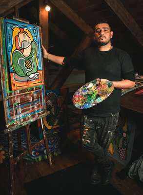 Néstor Neyret in the Studio