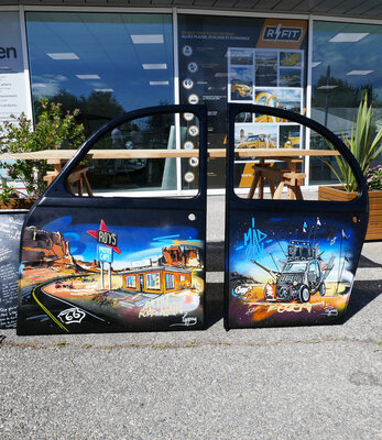Pappay in the Studio: Customisation 2CV, client entreprise à Cassis (France)