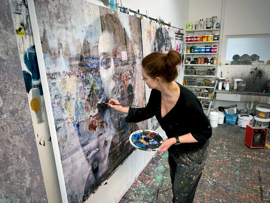 Karin Vermeer in the Studio