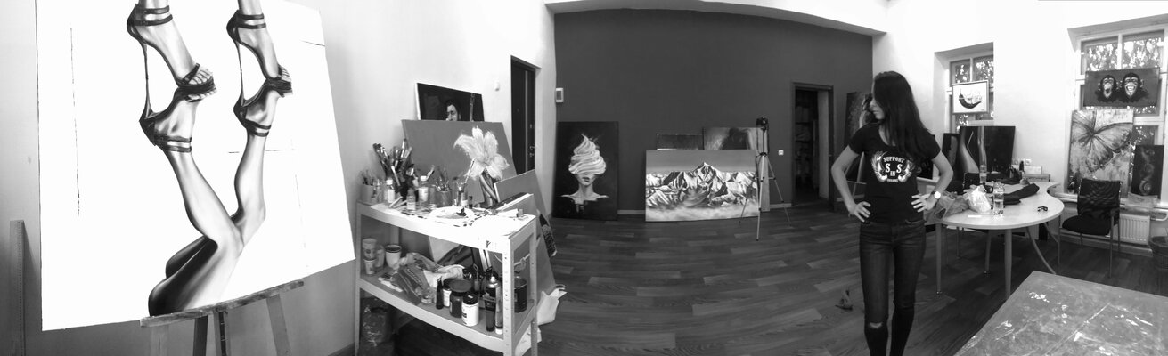 Elena Ivaniuk in the Studio