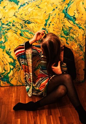 Marisa Milan in the Studio: La porta