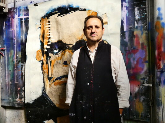 juan angel saiz manrique in the Studio