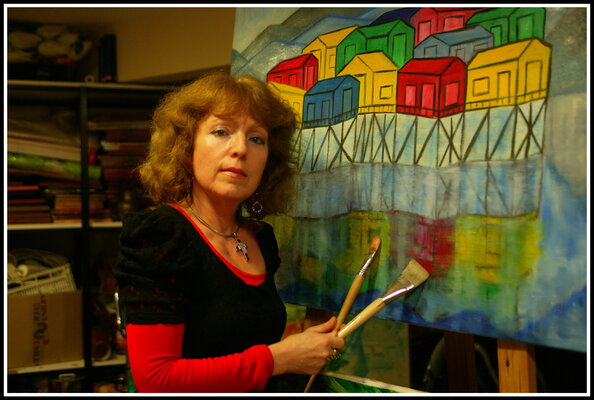 Estela Del Valle Mañez in the Studio: Trabajando en su Atelier, "PALAFITOS DE CHILOE", pintura en base a las construcciones de casas de Chiloé, isla al sur de Chile, con colores y formas muy marcadas y simbolicas