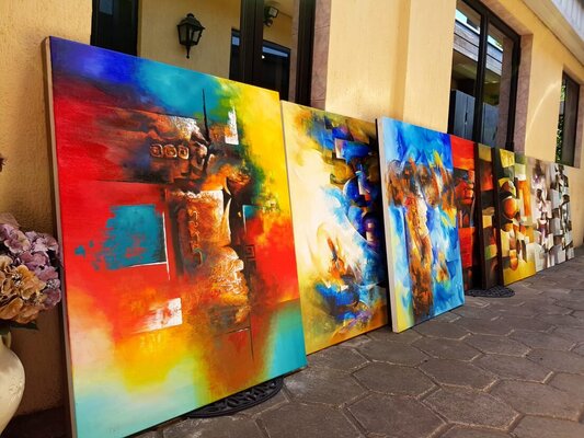 Estela Del Valle Mañez in the Studio: GALERÍA DE UNA SERIE DE PINTURAS  "ABSTRACTAS", en las cuales se puede ver un enorme trabajo en cada una de ellas.....siempre trabando muy bien las formas y el color