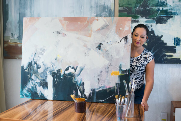 Arlén Sánchez in the Studio