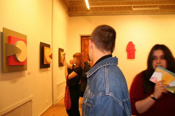 Victor Popov in the Studio: St.Russ. Museum,SanktPetersburg.2005.
