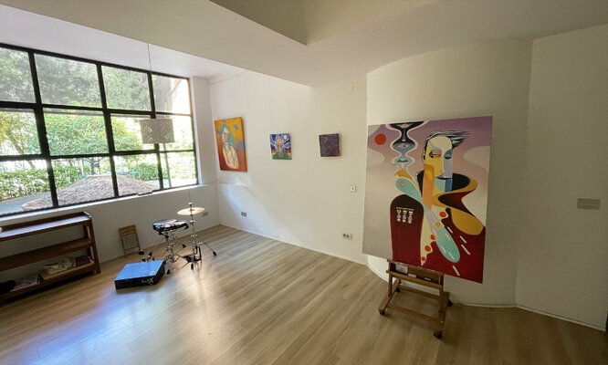 Felix zilinskas in the Studio