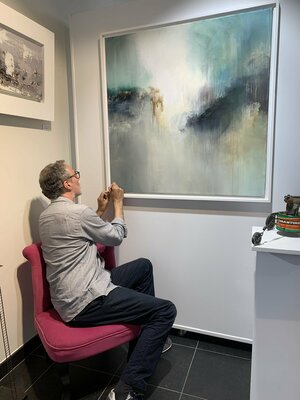 Luc Andrieux in the Studio: Dernière retouche à Lill'Art Gallery