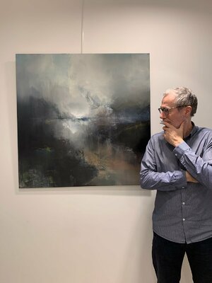 Luc Andrieux in the Studio: A l'atelier CAPI France Lille, lors de l'accrochage des toiles