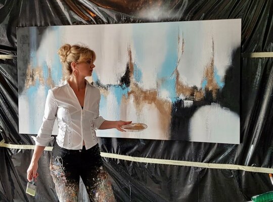 Julijana Ravbar in the Studio