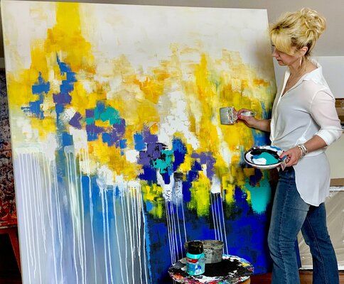 Julijana Ravbar in the Studio